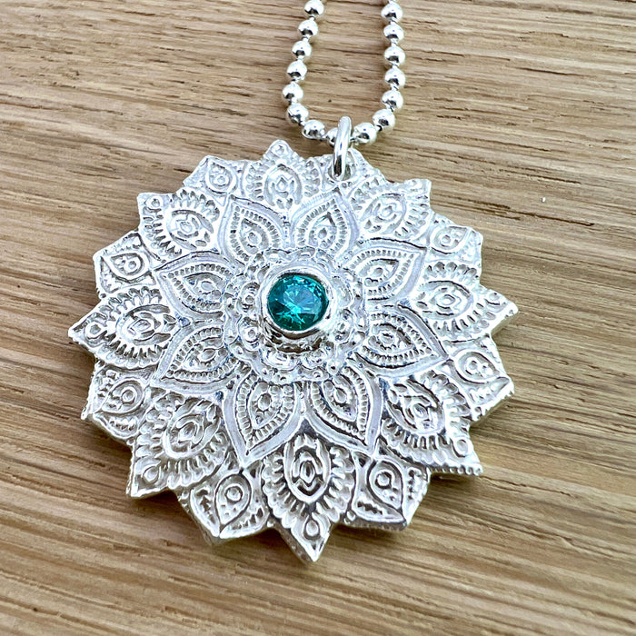 Silberanhänger - Mandala mit Zirkonia türkis