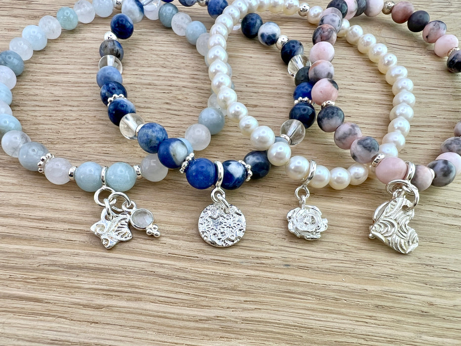 Kurs: Edelsteinarmbänder mit Silberanhänger