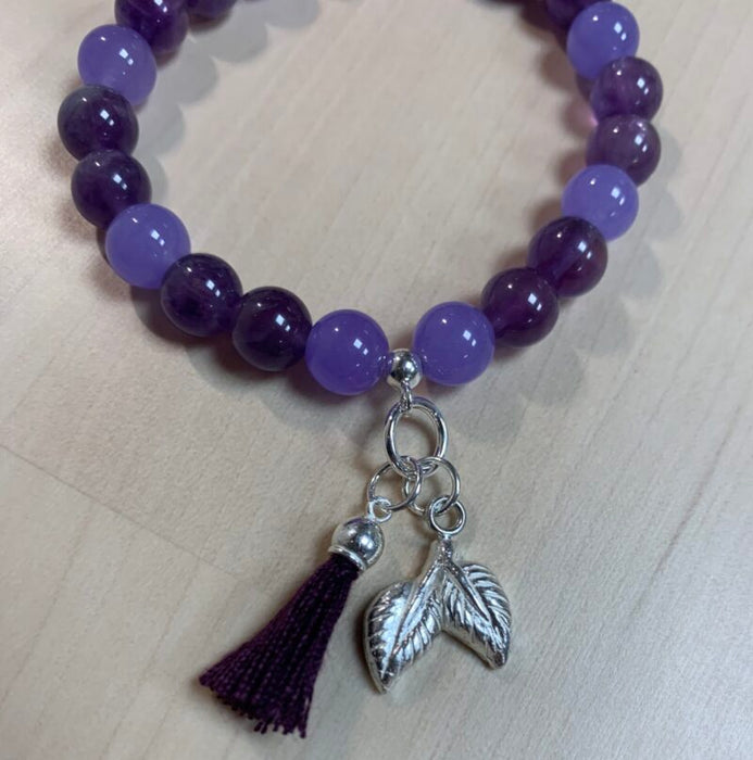 Kurs: Edelsteinarmbänder mit Silberanhänger