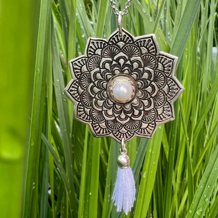 Silberanhänger - Mandala mit echter Perle