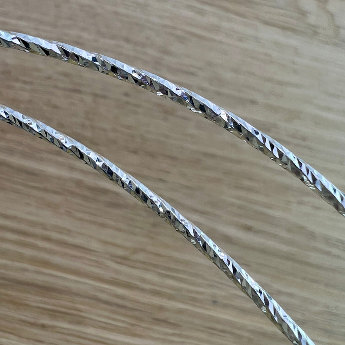Draht gedreht mit Diamantschliff aus Sterling Silber, Silberdraht 925 facettiert, für Ringherstellung